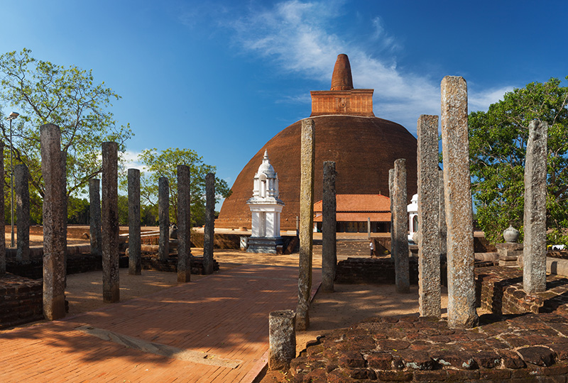 📢 NEW STUDY TOUR ANNOUNCED: December 7-20, 2025, explore more than 3,000 years of Sri Lanka's cultural interactions with Asia, the Middle East, and Europe, through the island's diverse structures. sah.org/programs/study…