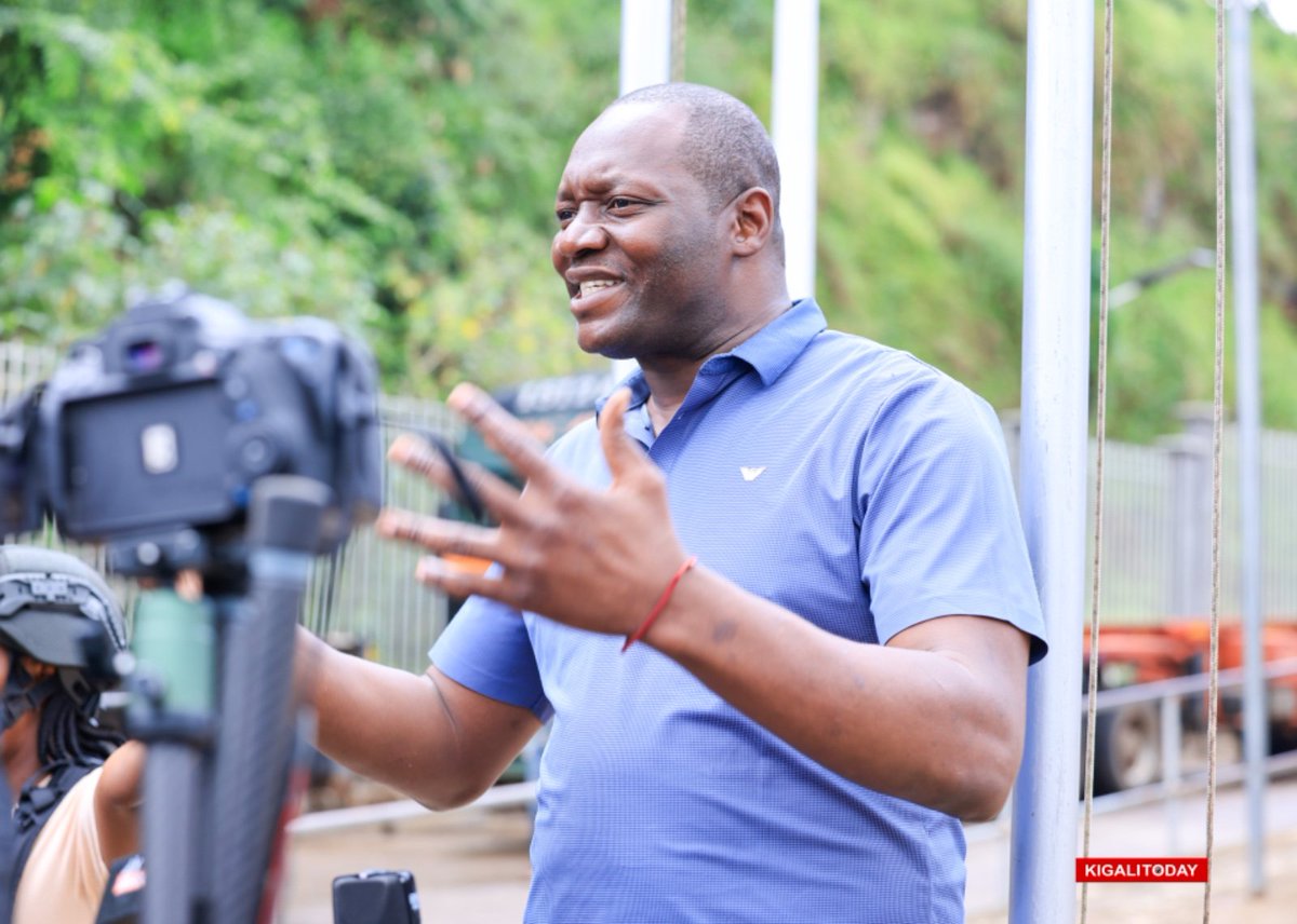 Col_Alimasi (@col_alimasi) on Twitter photo #RDC: L'Alliance Fleuve Congo (AFC/M23) annonce la tenue d’un Point de Presse ce Vendredi 25 juillet 2025 à 15h00 à l'Hôtel Serena de Goma; sur la Déclaration de Principes signée à Doha (Qatar) le 19 Juillet 2025.
<a href="/LawrenceKanyuka/">Lawrence KANYUKA</a> ✍️ #RDC: L'Alliance Fleuve Congo (AFC/M23) annonce la tenue d’un Point de Presse ce Vendredi 25 juillet 2025 à 15h00 à l'Hôtel Serena de Goma; sur la Déclaration de Principes signée à Doha (Qatar) le 19 Juillet 2025.
<a href="/LawrenceKanyuka/">Lawrence KANYUKA</a> ✍️