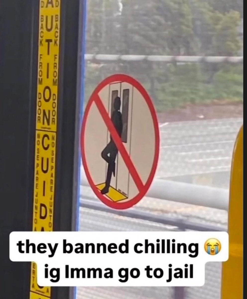 hourly_shitpost's tweet image. 