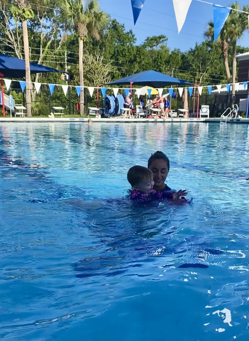 💦 Learning lots and having fun during early morning swim lessons at Riverside! 407-971-5575