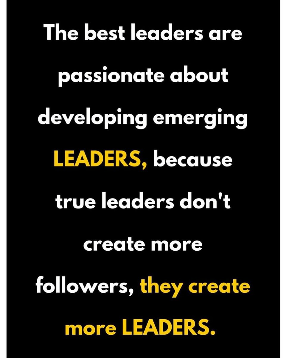 Leo season means the focus is on leadership. But what kind of leadership?
You can go high or low.
Be evolved or unevolved.
An evolved Leo Lion gives from the soul and takes people higher.
An unevolved Leo Lion fuels from their own ego for their own grandiosity.