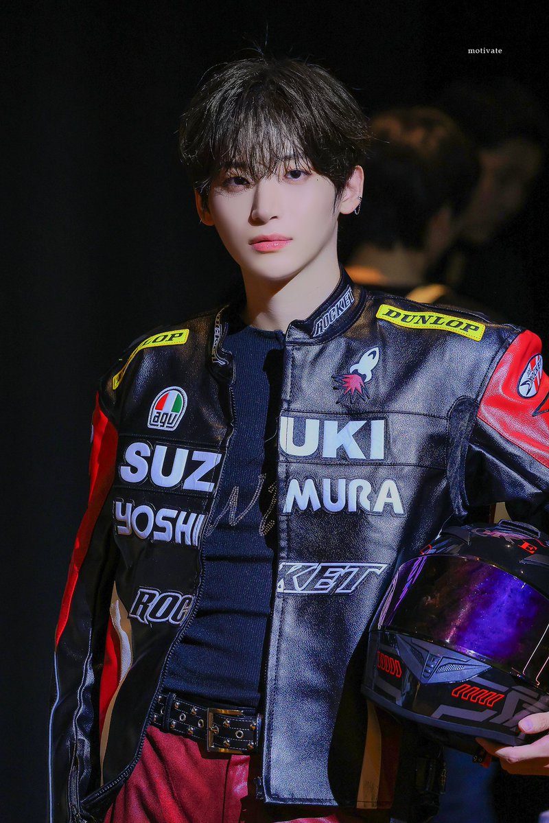 jun9mok00's tweet image. 250718 #cravity #ν¬λλΉν° #μ λͺ¨ #ꡬμ λͺ¨ #JUNGMO