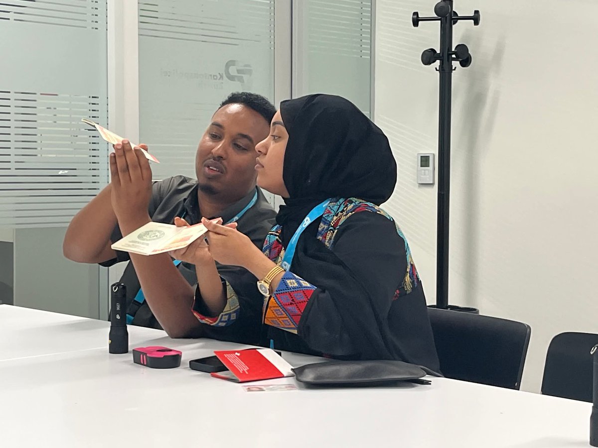 ShabelleMedia's tweet image. UPDATE: Switzerland hosted a Somali delegation led by @M_Duhulow, Director General of ICA, for talks on border control, travel documents, and anti-human trafficking efforts. Both sides agreed to strengthen cooperation for safe, orderly, and regular migration.