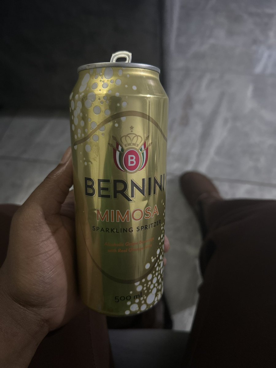 LoenzOmde's tweet image. They say u can’t drink Mimosa when u’re alone, I want to see something 🤭