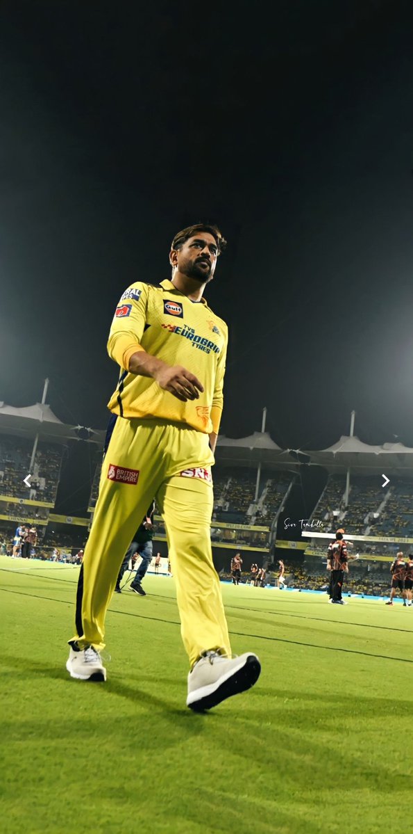 CSKFansArmy's tweet image. THALA 🦁💛 #WhistlePodu