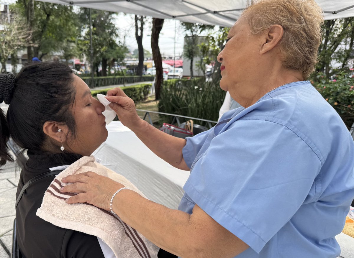 rodrigoarcej's tweet image. Por instrucciones de nuestra alcaldesa @AlessandraRdlv y desde la oficina particular, estamos visitando las colonias con nuestra jornada “Súmale Vecinal” que contempla servicios médicos integrales, faciales, acupuntura y pruebas rápidas a nuestras vecinas y vecinos.
Hoy nos…