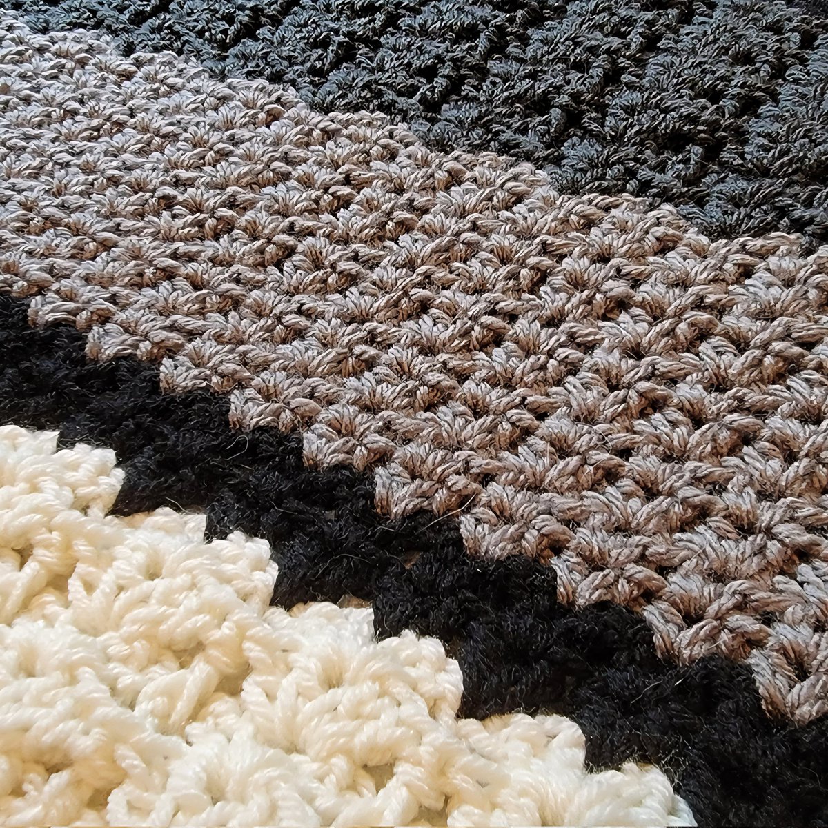 Crochetmelovely's tweet image. You can grab the PDF pattern for my Modern Lace Afghan from my Etsy shop or Ravelry shop! 🖤👏👋
#yarn #art #crochet #crocheting #crocheted #crochetpattern #crochetpatterns #etsy #etsyshop #etsyseller #etsymaker #etsystore #etsypatterns #ravelrypattern #ravelry #creative #diy