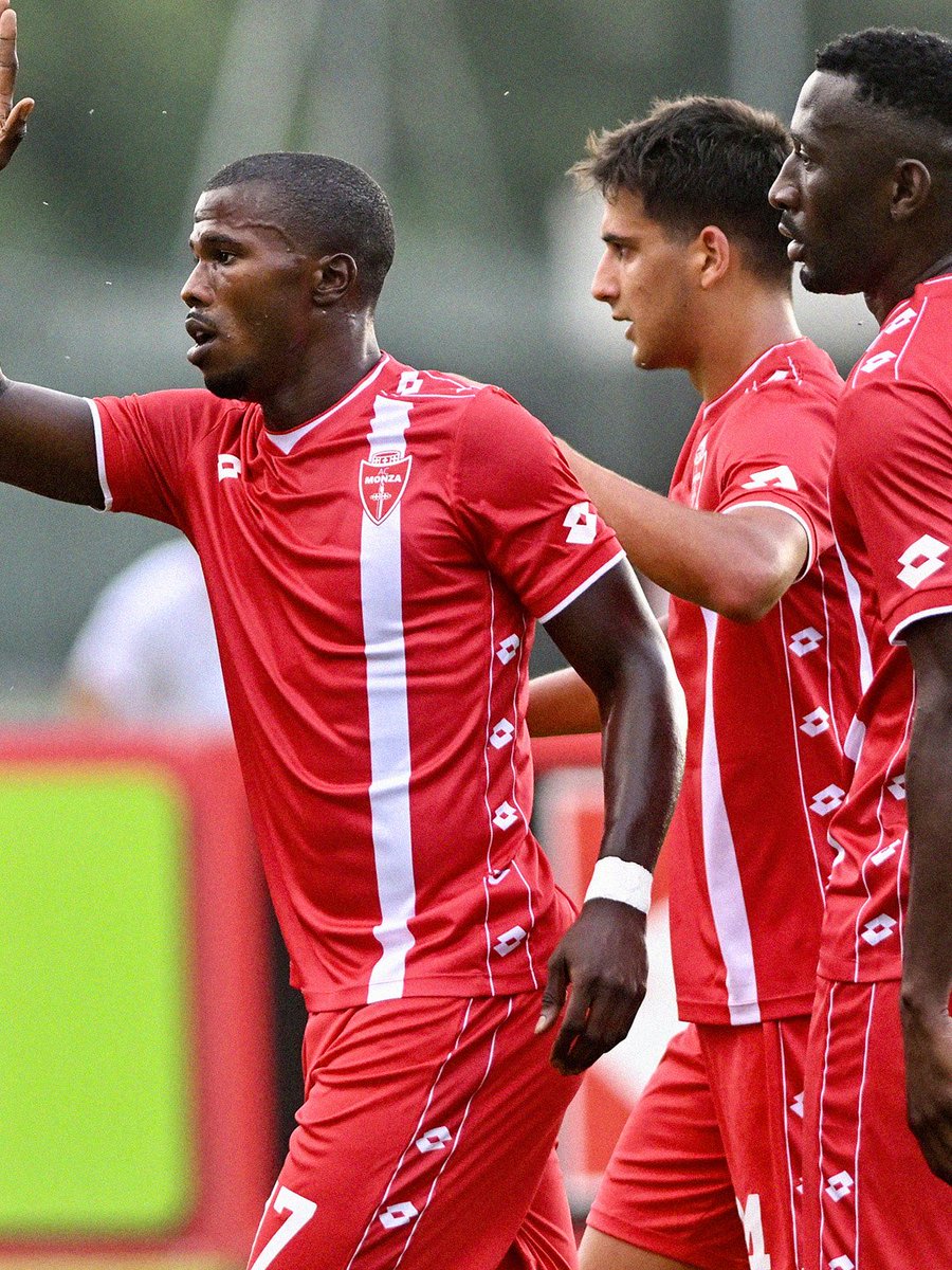 #FULLTIME ⚪️🔴

#MonzaGianaErminio si conclude 1-0.🔚