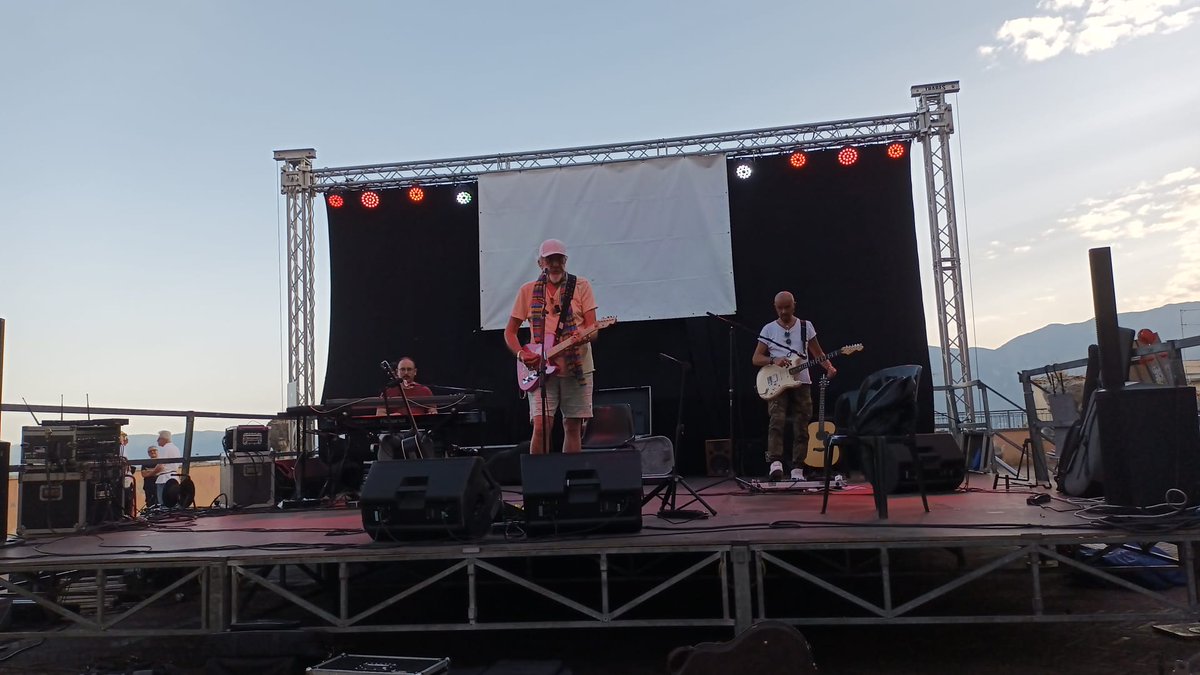 Sound check... 🎸⭐️
Ci vediamo stasera, s
#ferentino