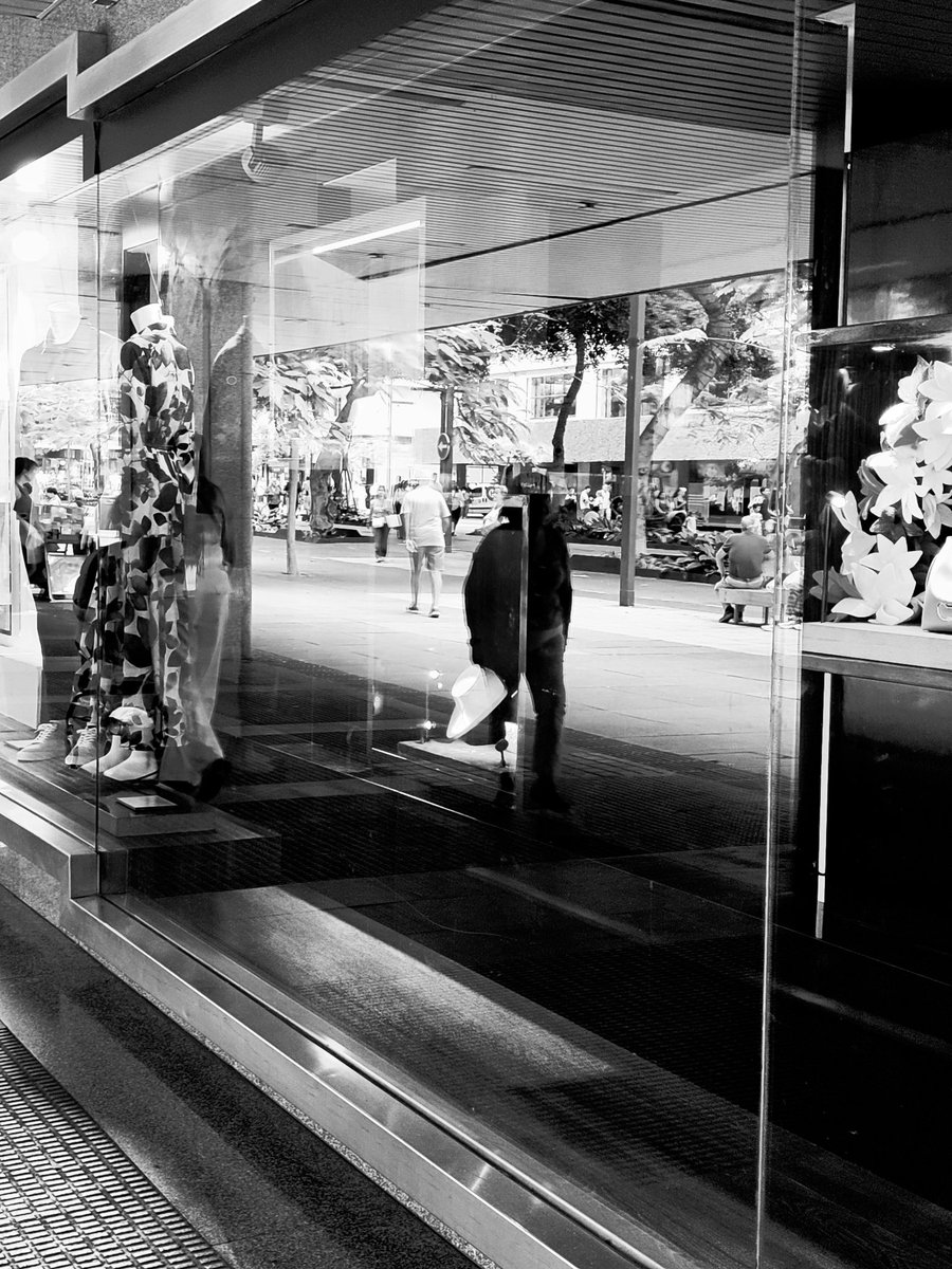 #streetphotography #reflections