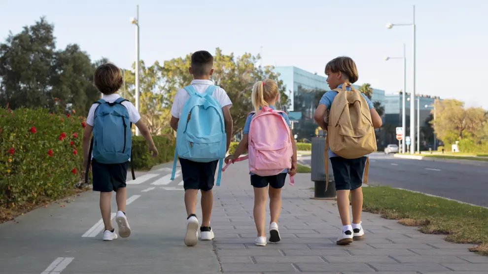Sedolor's tweet image. ▶️Expertos advierten de que los niños sufren más dolor crónico que los adultos, pero se les diagnostica y trata menos
Este es uno de los asuntos que se ha abordado en el XXI Congreso Nacional de la Sociedad Española del Dolor (SED).
f.mtr.cool/bykhnrjvzn
#SEDOLOR…