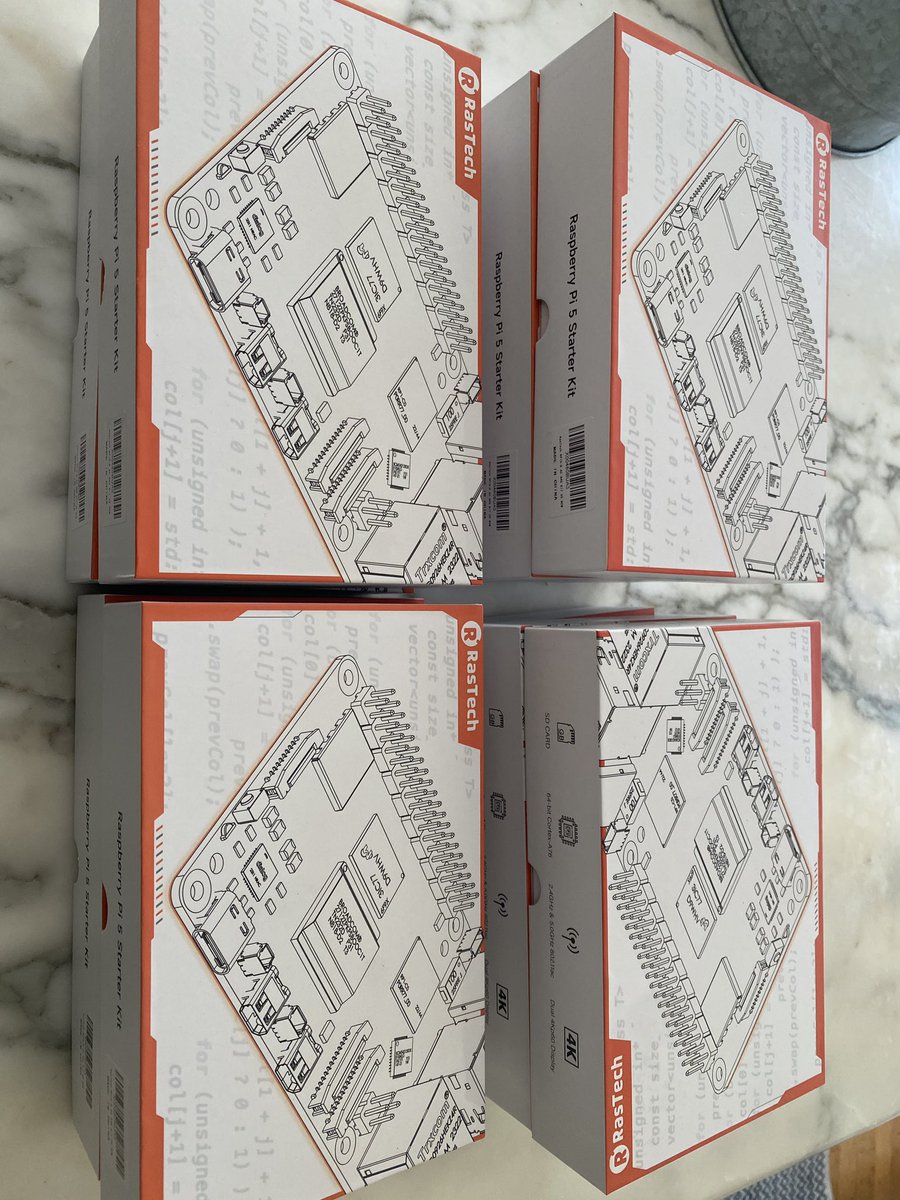 So it begins ,  @vmwareexplore #hackathon prizes arrive.  Sign up and join a team for fun and prizes,  Monday evening at explore2025.   Som good teams to join, on AI MCP project is cool!