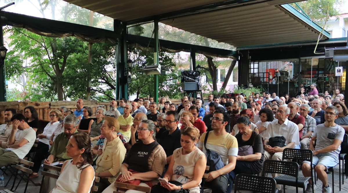 #LozanAntlaşması neden önemli? söyleşisi "Lozan neden saldırıya uğruyor?" tartışmasıyla sürüyor. <a href="/THalkMeclisi/">Türkiye Halk Temsilcileri Meclisi</a> <a href="/NHKMAnkara/">NHKM Ankara</a>