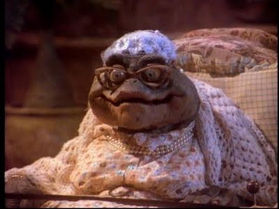 MultiAndroide's tweet image. Abuelita falleció el gran Hulk Hogan
*Mi abuelita en corto
Siempre se van de Tres en Tres