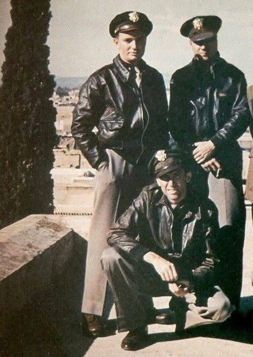Captain James Stewart with pilots of his squadron in Marrakesh in 1943. ✈️