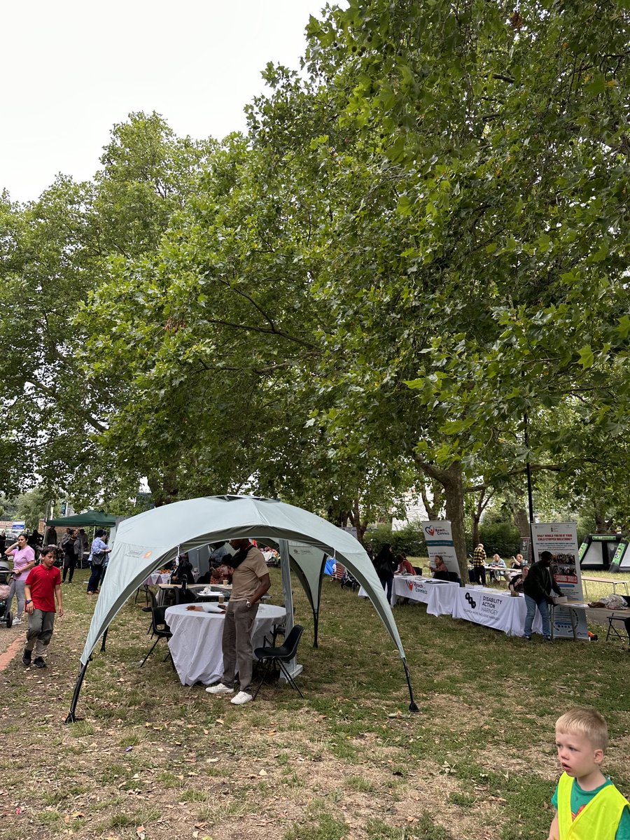 JoanneMcCartney's tweet image. Good to visit and celebrate 15 years of the Bridge Renewal Trust in Chestnuts Park, Tottenham today and to say thank you for all the work they do in and with the local community to make a thriving #Haringey!