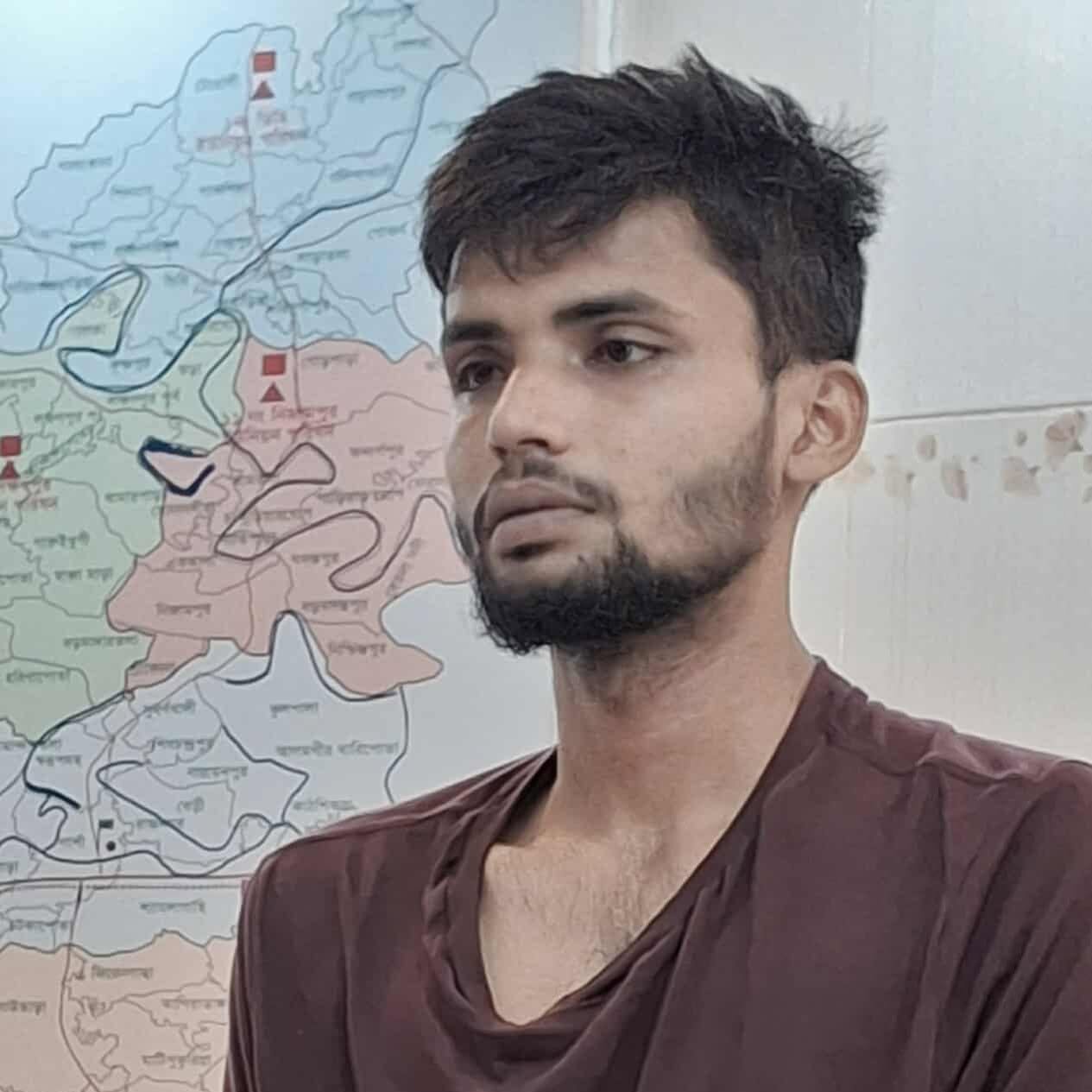 যশোরের শার্শায় ব্যবসায়ীর কাছে চাঁদাদাবীর অভিযোগে যুবক আটক