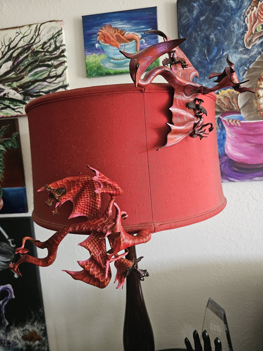 alexcrudie's tweet image. For everyone who was asking me about the dragons in my hair, this is about how many I've got 🤣