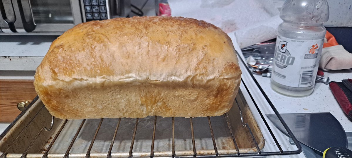 sugurray4UGA's tweet image. New Oven has a BREAD PROOF setting. It allows you to decrease your time allowing the bread dough to rise. Especially if its frozen.