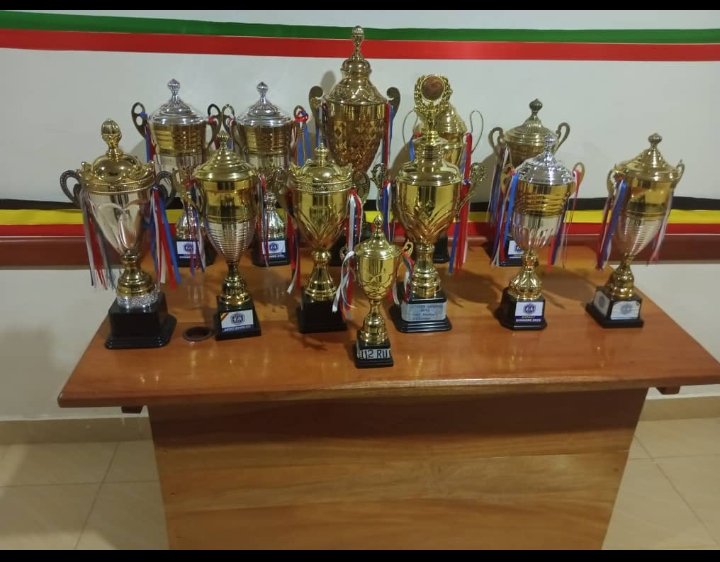 sangatechug's tweet image. Oasis schools Arua takes home trophies every season鈥攖hese champs just can鈥檛 stop winning! 馃弳 Whether it鈥檚 football, Netball, or even gymnastics, Oasis schools dominate year after year.
Is anyone else amazed at how they turn every event into a victory parade?