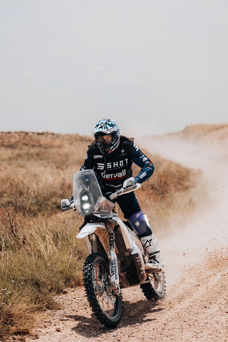 AlphaGrowth_xyz's tweet image. Our guy is training for @dakar. At some point, Ethernodes Vaults will cross the desert. This is going directly to our roadmap!
If you know any protocol, DAO, or local project we can validate or provide liquidity to along the way — hit us up😂