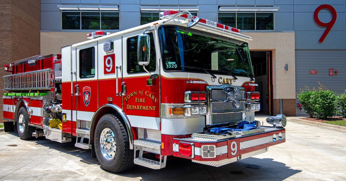 FireApparatus1's tweet image. Cary (NC) FD Receives First Pierce Electric Pumper on East Coast
ow.ly/xY1350WuNnV