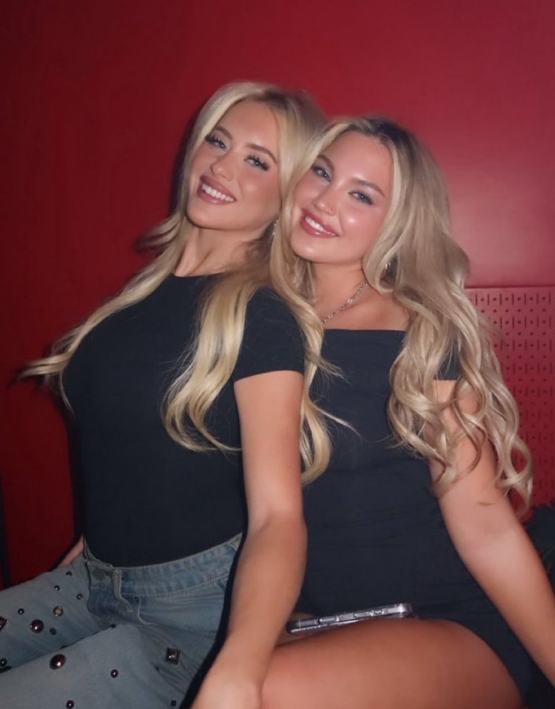 silversprinq's tweet image. i love me some pretty blonde barbies