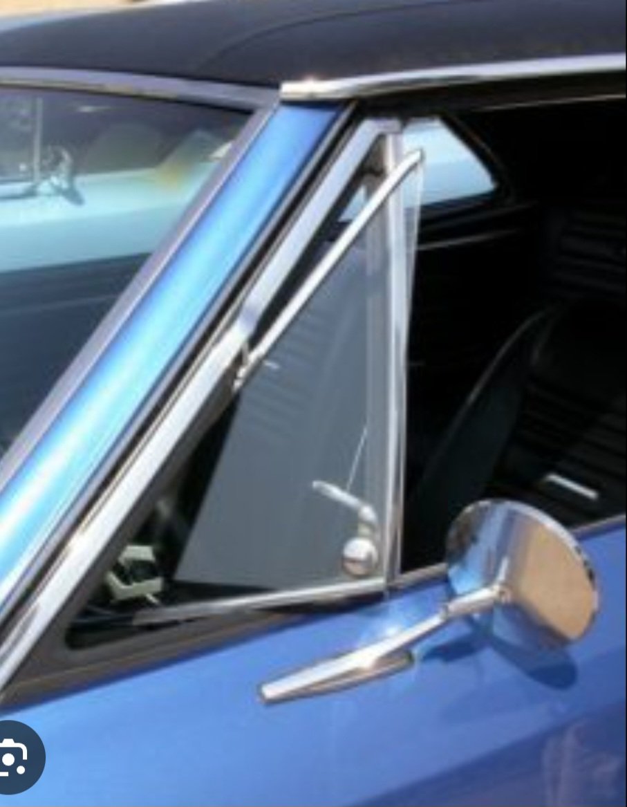 I wish automakers would bring back the wing window