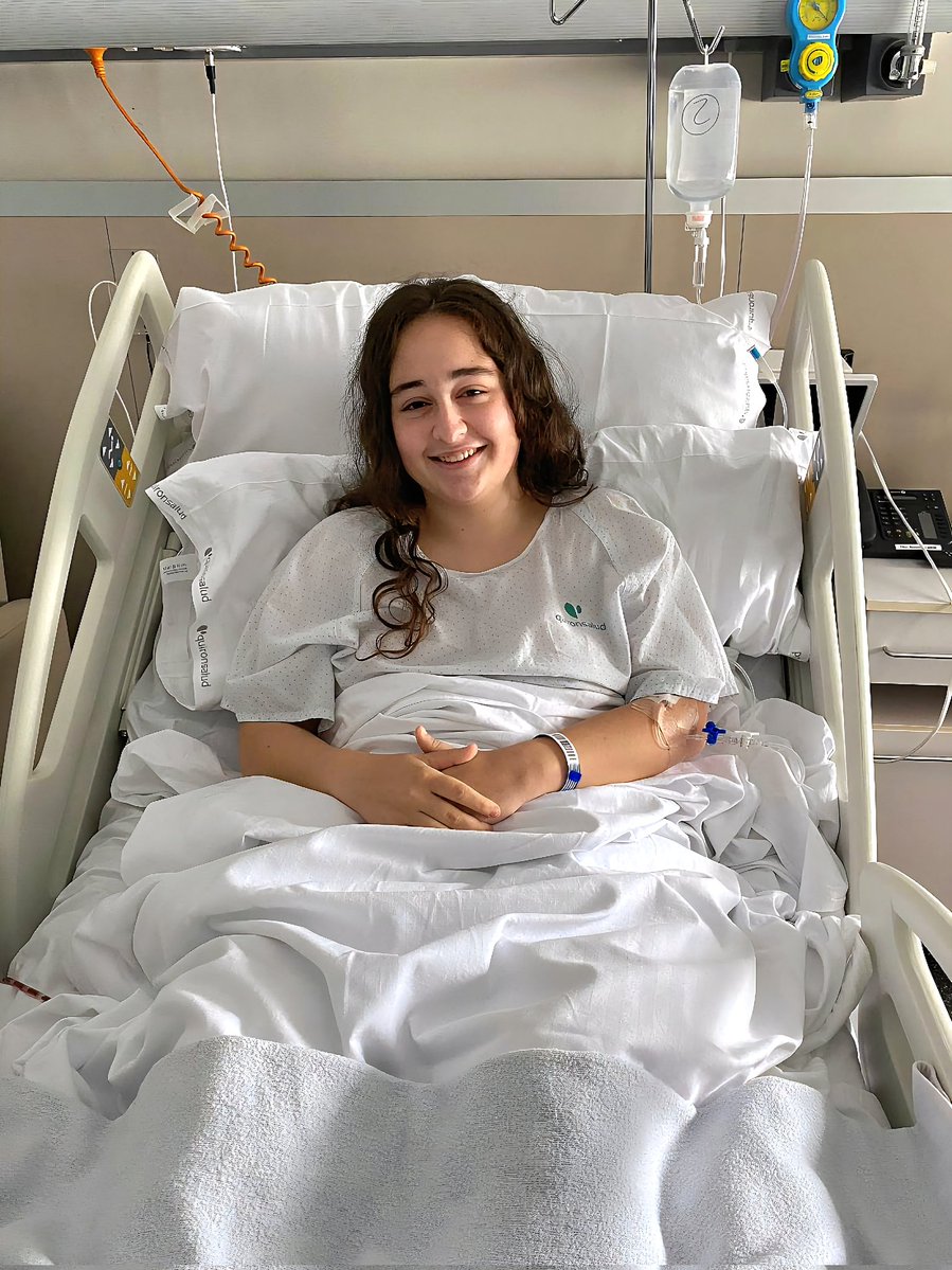Club Balonmano Zuazo (@cbmzuazo) on Twitter photo 🔊 PARTE MÉDICO: Nuestra Guerrera Zuaotarra juvenil Ilargi García Marzo ha sido operada con éxito en el Hospital Quironsalud Bizkaia <a href="/quironsalud/">quirónsalud</a> del ligamento cruzado anterior de su rodilla derecha.
Le deseamos una pronta y excelente recuperación. Ánimo Guerrera! 💪
#ZuazoGara 🔊 PARTE MÉDICO: Nuestra Guerrera Zuaotarra juvenil Ilargi García Marzo ha sido operada con éxito en el Hospital Quironsalud Bizkaia <a href="/quironsalud/">quirónsalud</a> del ligamento cruzado anterior de su rodilla derecha.
Le deseamos una pronta y excelente recuperación. Ánimo Guerrera! 💪
#ZuazoGara