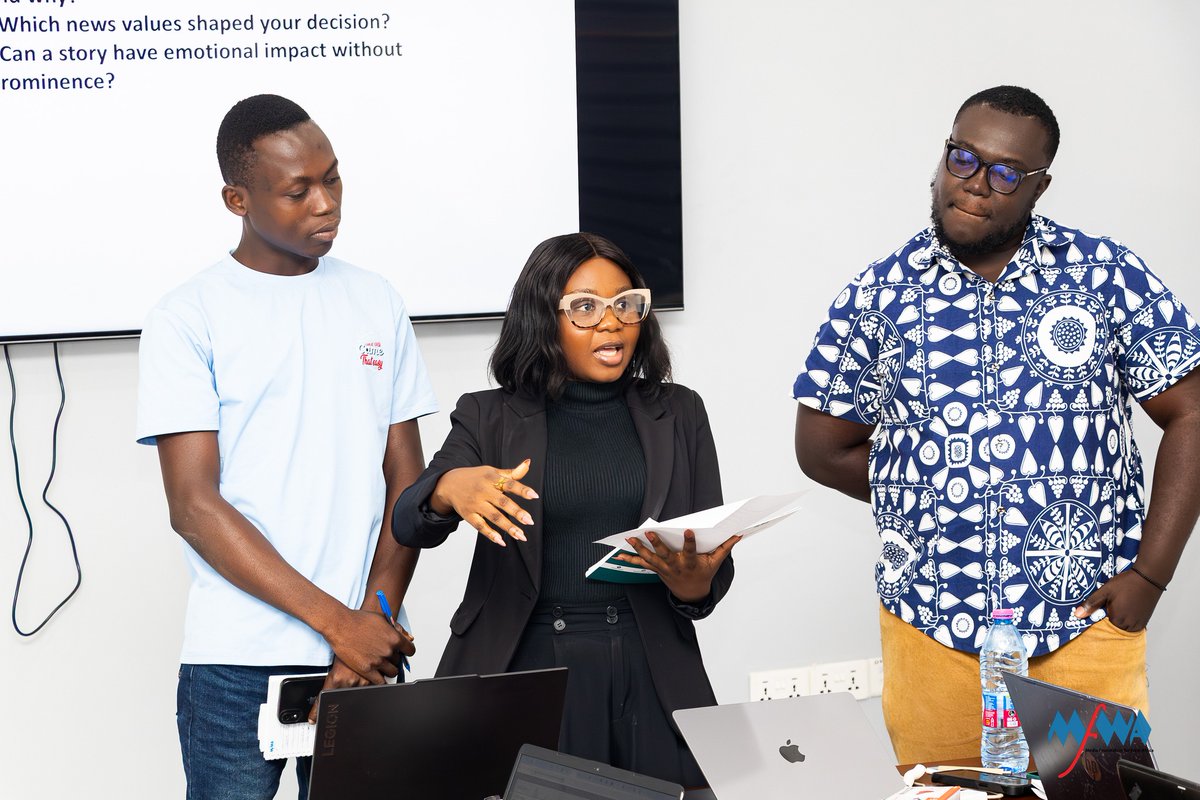 Media Foundation for West Africa (@themfwa) on Twitter photo The sixth cohort of the Next Generation Investigative Fellowship had a packed first week.
We bring you a round up of WEEK 1 #NGIJourney in pictures featuring their star tutors đź“·
<a href="/Manasseh_Azure/">Manasseh Azure Awuni</a> <a href="/DanielAdjei1/">Daniel Kwame Ampofo Adjei, PMP., Ph.D.</a> Kent Mensah
#NGIJFellowship #NGIJ2025 #NGIJat5 #NGIJCohort6 The sixth cohort of the Next Generation Investigative Fellowship had a packed first week.
We bring you a round up of WEEK 1 #NGIJourney in pictures featuring their star tutors đź“·
<a href="/Manasseh_Azure/">Manasseh Azure Awuni</a> <a href="/DanielAdjei1/">Daniel Kwame Ampofo Adjei, PMP., Ph.D.</a> Kent Mensah
#NGIJFellowship #NGIJ2025 #NGIJat5 #NGIJCohort6