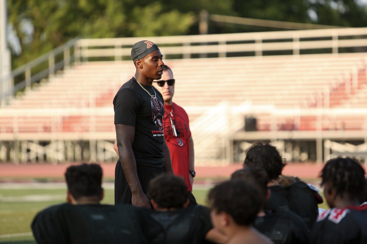 Kara Robinson (@kmgrobinson11) on Twitter photo <a href="/AadenAytch9/">Aaden Aytch</a> sharing his story, overcoming adversity and the doors that have opened for a successful future! #AGNB Looking forward to this fall season, Aaden! You have a lot of young fans! <a href="/BronchoFB/">Lafayette Jeff Football</a> <a href="/AadenAytch9/">Aaden Aytch</a> sharing his story, overcoming adversity and the doors that have opened for a successful future! #AGNB Looking forward to this fall season, Aaden! You have a lot of young fans! <a href="/BronchoFB/">Lafayette Jeff Football</a>
