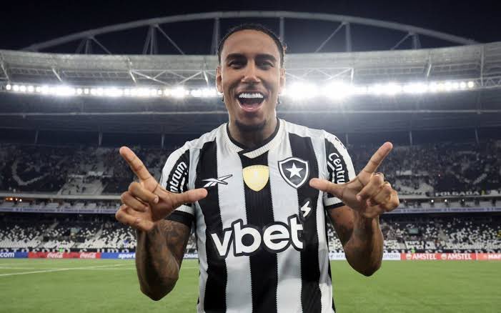 🇧🇷 Exclusive update on Rwan Cruz:

The striker traveled to the United States yesterday to finalize a move to Real Salt Lake.

Deal is done between the clubs: Rwan joins RSL on loan with a purchase option at the end of the year.