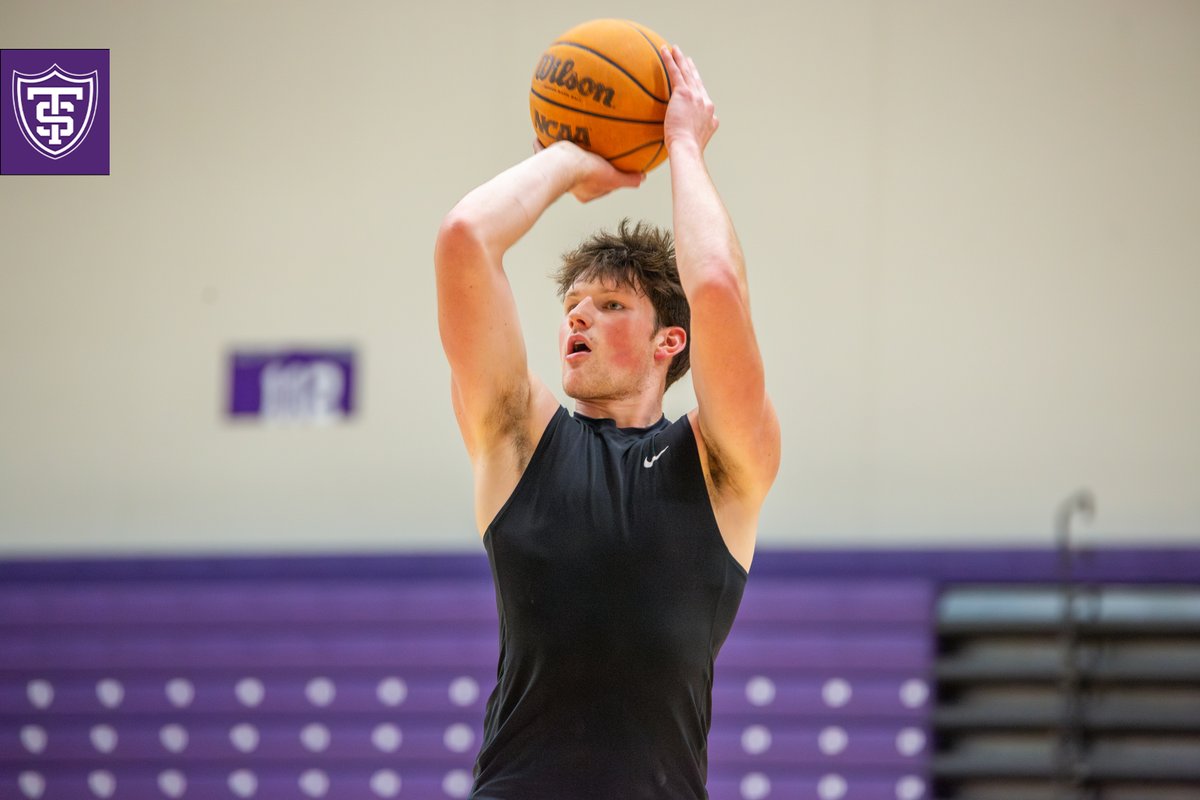 TommieMBBall's tweet image. 🔙✌️🏀 @KyleCounts24 

#RollToms