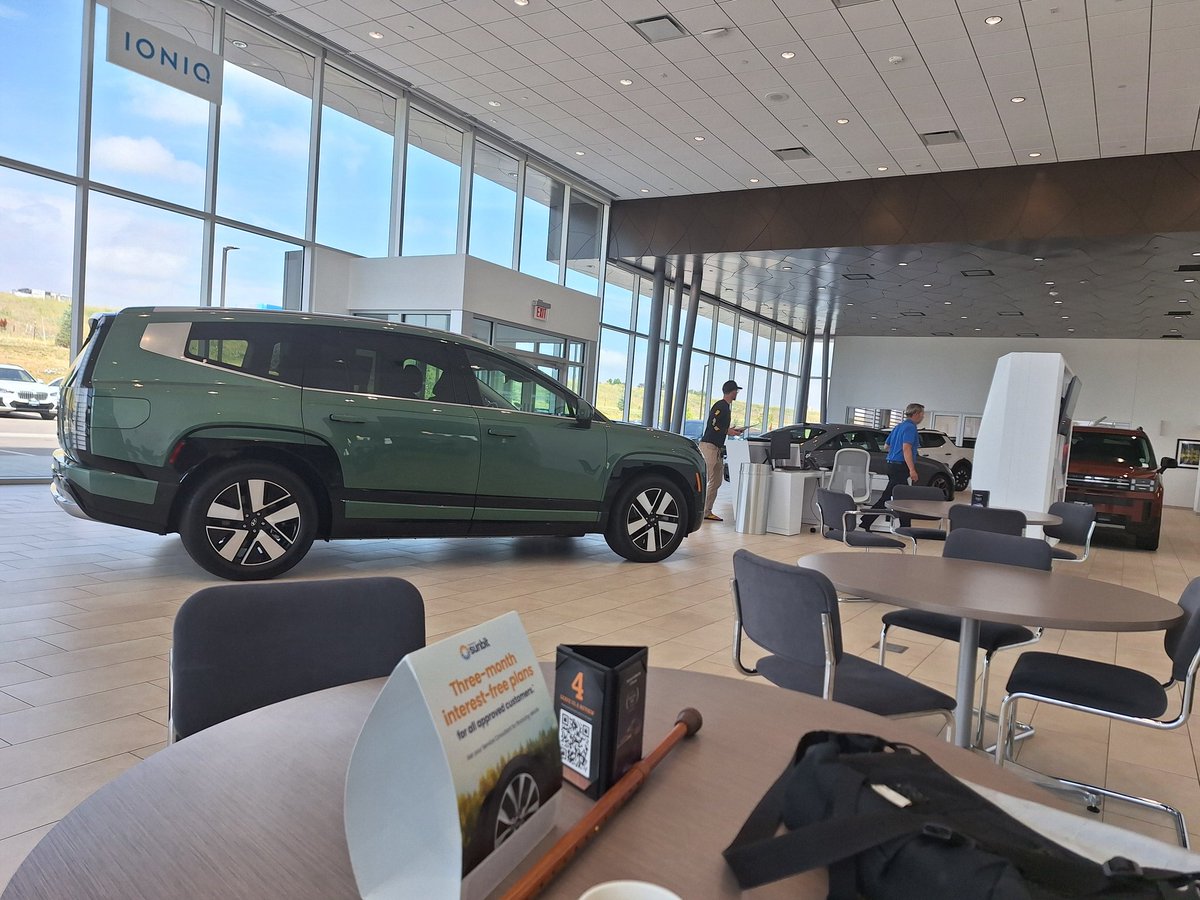 JannScottTonite's tweet image. Im at Stevenson Hyundai in Frederick to get my 23 Sante Fe serviced. This place is huge and new. Easy to get to since #Boulder  closed.  Straight up 52 to frontage road