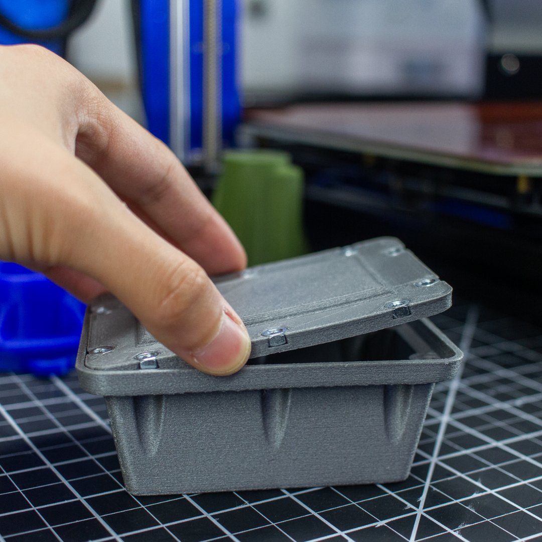 MatterHackers's tweet image. NylonG is a strong, glass-filled nylon filament ideal for durable, heat-resistant parts in automotive, aerospace, and industrial uses; print dry with a hardened nozzle.
matterhackers.com/r/pItd2v
#MatterHackers