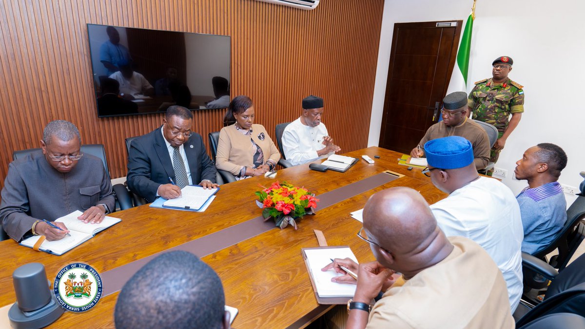 julius_maadabio's tweet image. I had a productive meeting with Leonardo Santos Simão, Special Representative of the UN Secretary General for West Africa and the Sahel. We discussed the subregion's security and ECOWAS's crucial role in fostering regional unity.
Thank you for your congratulatory message. As the…