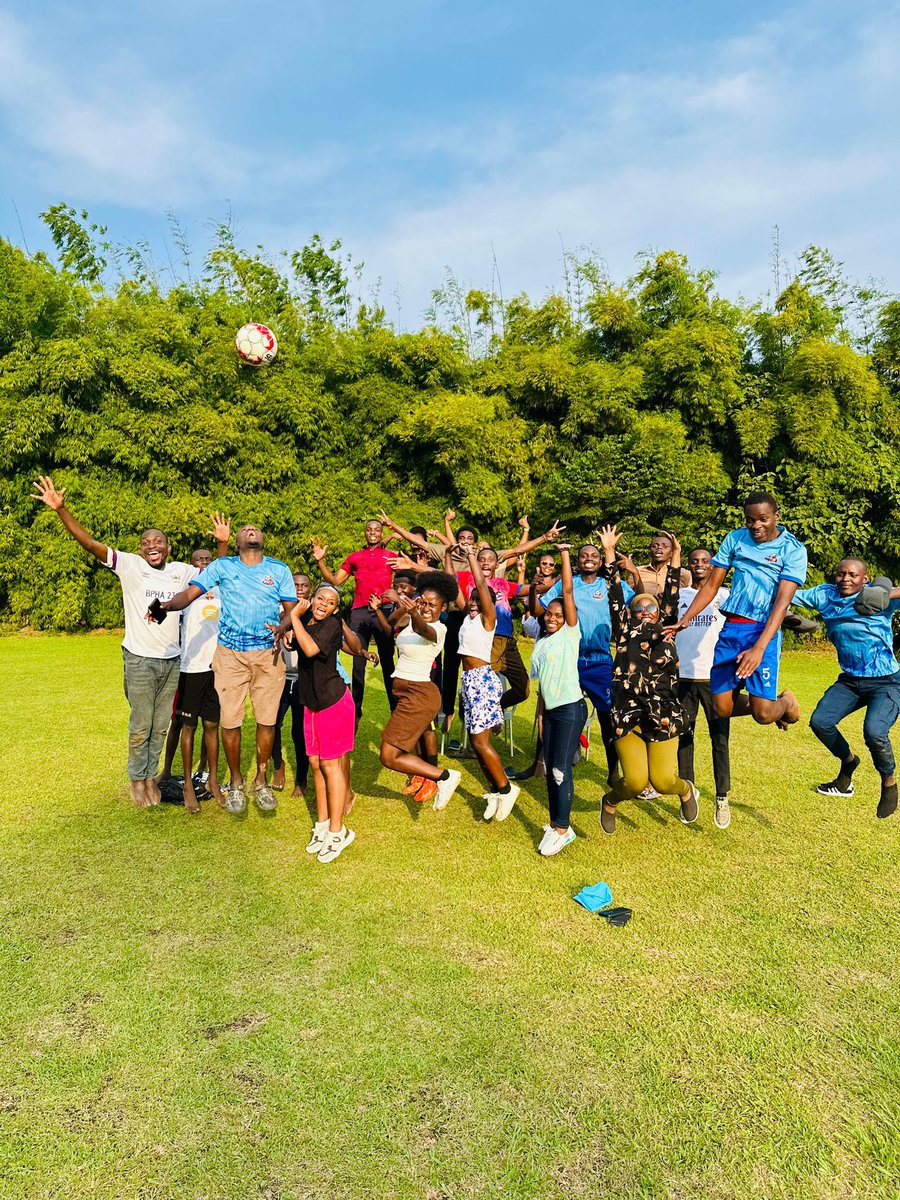 Mupsamak's tweet image. End of year 2❤️(24/07/2025)
We stepped to jubilation this milestone!
Half way through the training💕
Till Jan 2028. Inshallah ☺️