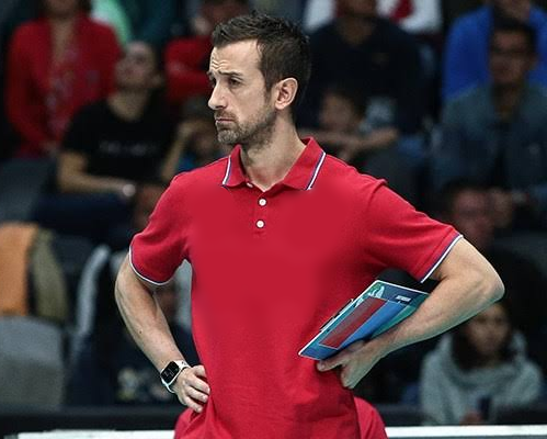 VNL tarihinde en çok sayı alan oyuncu. Ve çeyrek finalde onu oynatmayan başantrenör!

the character                                  her weakness