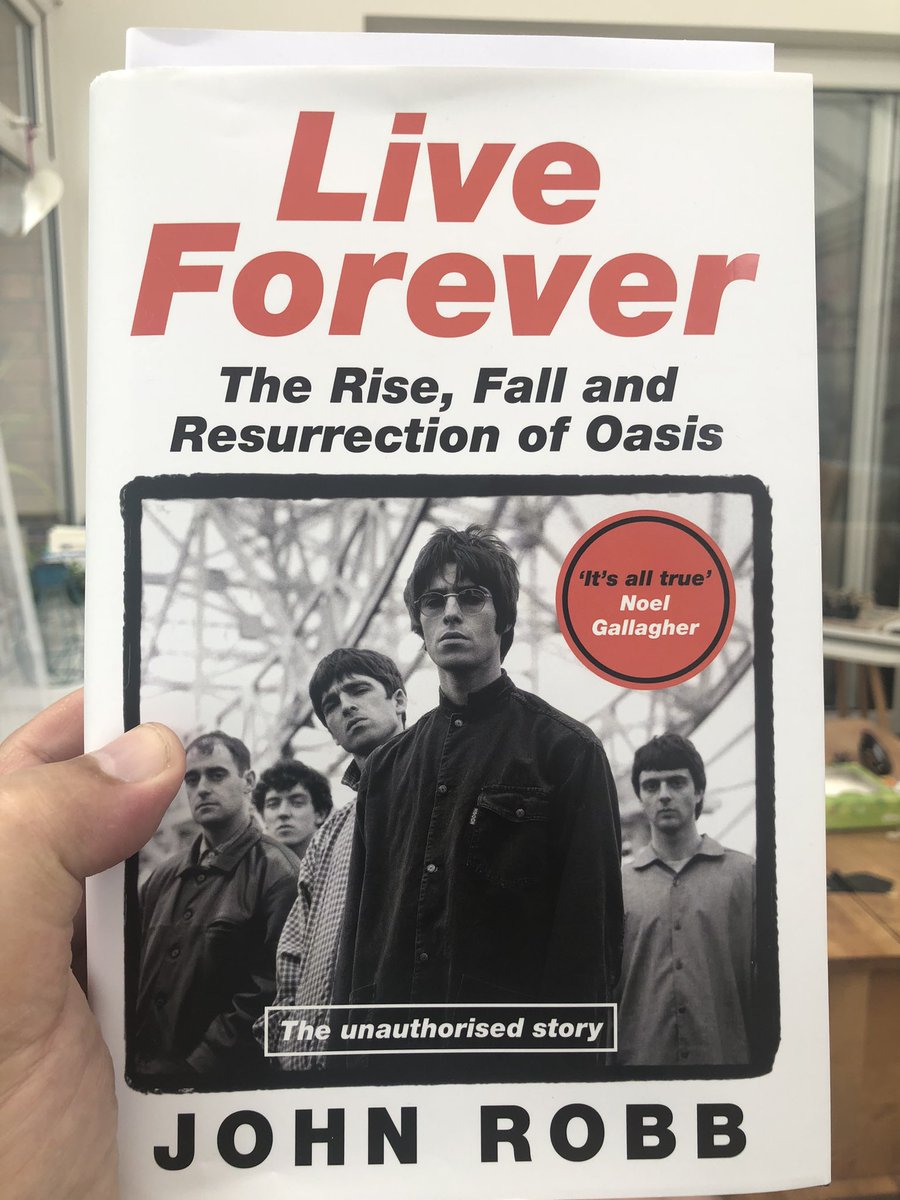 RalphMcLeanShow's tweet image. Grappling with the Gallagher brothers before I chat with the great John Robb next week. Oasis radio special incoming folks! #oasis #liveforever @HarperNorthUK @johnrobb77
