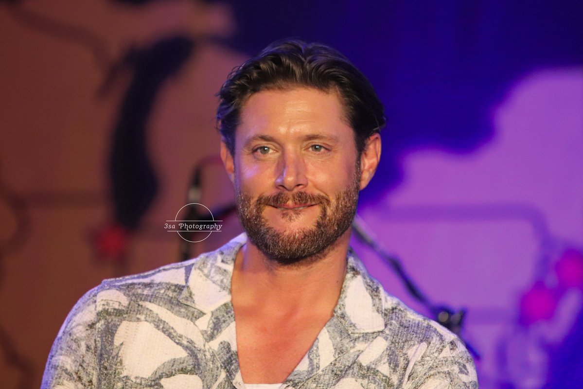 3saPhotography's tweet image. Happy Thursday Y’all
Jensen Ackles
Novi 2025
#SPNFamily #jensenackles
PS - watch #Countdown!