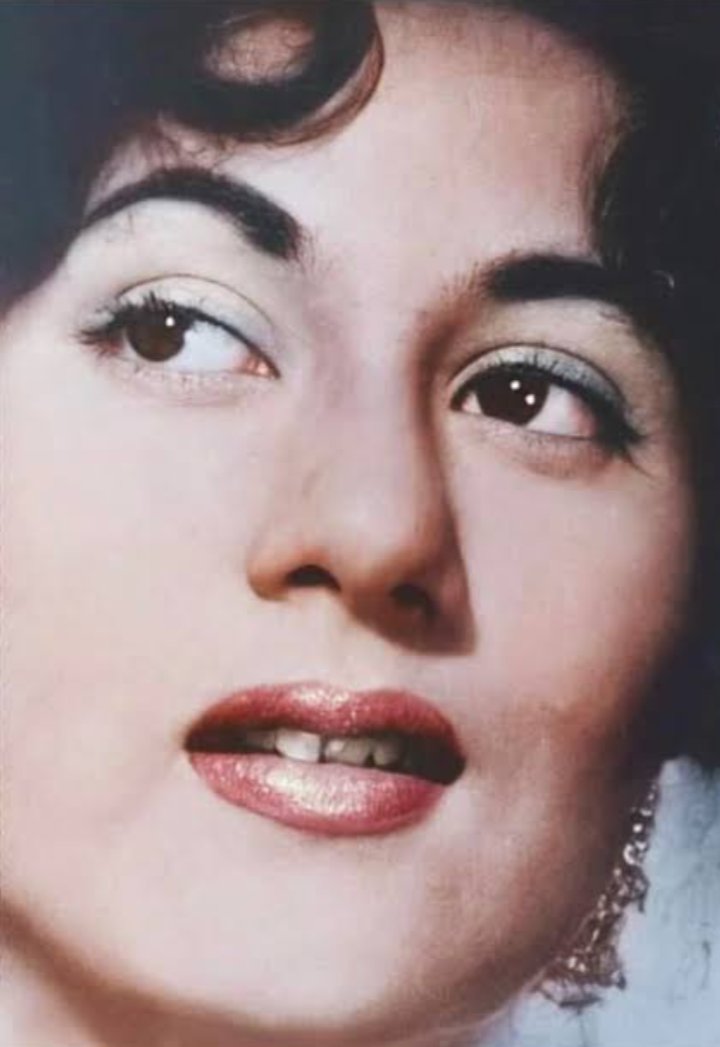 Muhammad421412's tweet image. شغل بہتر ہے عشق بازی کا
کیا حقیقی و کیا مجازی کا
آج تیری بھواں نے مسجد میں
ہوش کھویا ہے ہر نمازی کا
#قومی_زبان