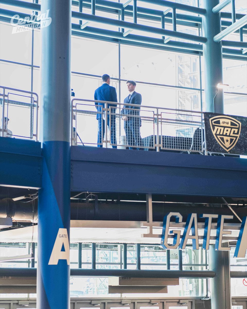 CMU_Football's tweet image. See the Chippewas on the news tonight from Ford Field.