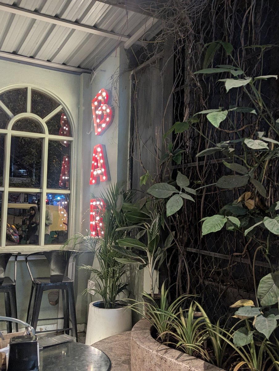 shastryIN's tweet image. We have an explosion of american themed diners across blr don&apos;t we...