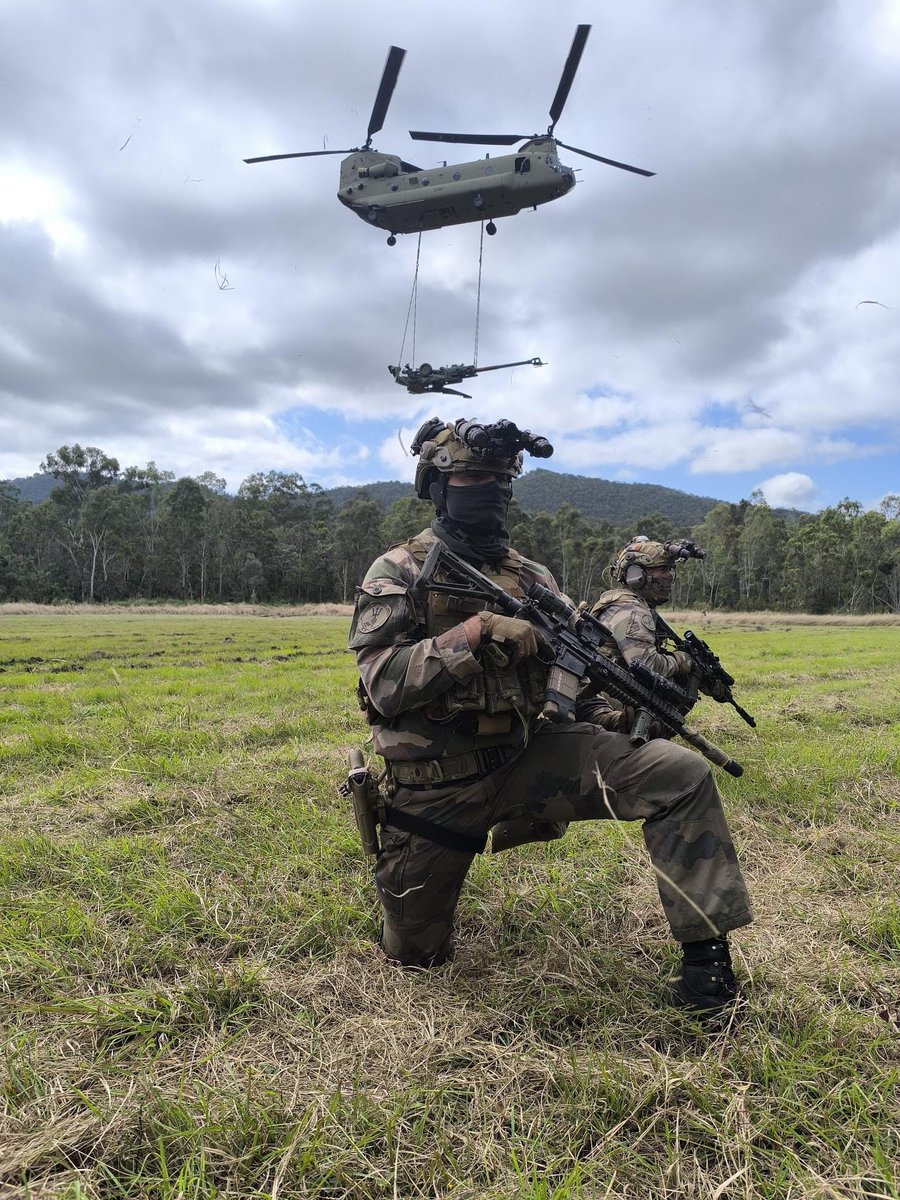 📍Australie | #TS25 Préparation opérationnelle de haute intensité dans tous les milieux.

➡️ Projection de force depuis l’Hexagone et la Nouvelle-Calédonie ;

➡️ Interopérabilité avec les armées partenaires de la zone.

Les armées françaises s’engagent en Indopacifique au profit