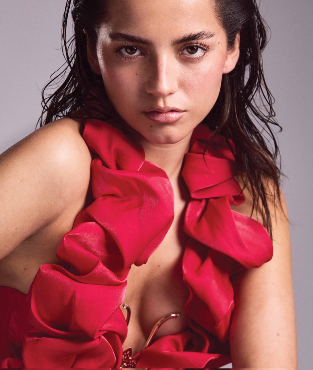 cinefied_'s tweet image. Noah Jupe and Isabela Merced are set to lead the thriller 'Psyche,' directed by Agustina San Martin.
The story centers on a young backpacker who gets pulled into the shadowy realm of illegal archaeological excavations, where he stumbles upon a discovery more valuable than he…