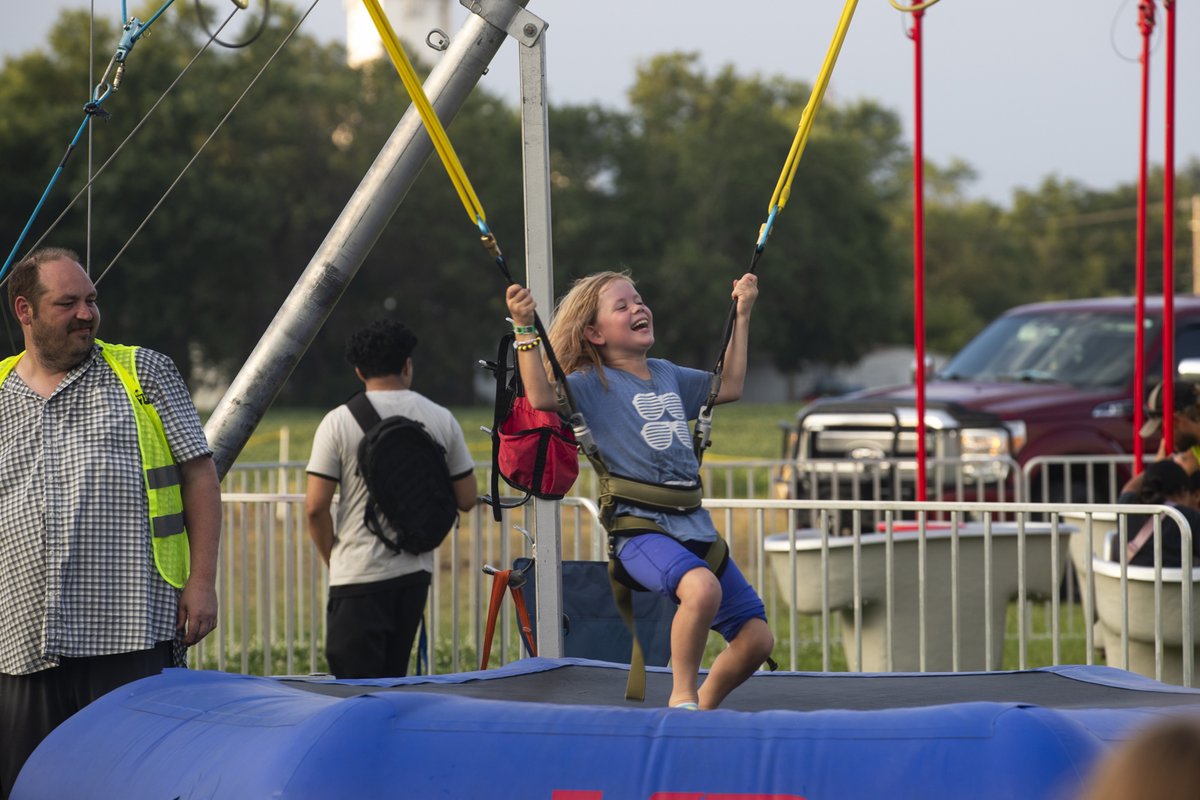 TheDailyIowan's tweet image. Photos: Johnson County community members both rural and urban celebrated the 2025 Johnson County Fair, an annual event that opened on Saturday, July 19 and will run through Thursday, July 24. 📸 Gabby Drees, Ava Neumaier dailyiowan.com/2025/07/24/pho…