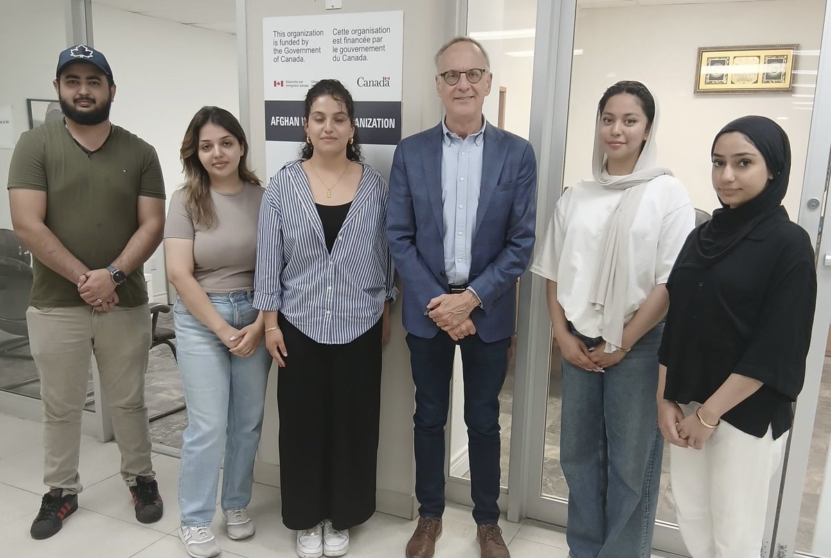 Rob_Oliphant's tweet image. Our communities become stronger when we empower newcomers to reach their full potential. Proud to meet with founder Adeena Niazi and Canada Summer Jobs Students @afghanwomensorg, who help newcomers and refugees build healthy lives here in Don Valley West.
