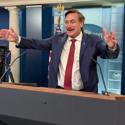 MLindellDefense's tweet image. Don’t miss it! @realMikeLindell goes LIVE from @WhiteHousevtoday today (7/24) with important updates and next steps for election integrity. 🗳️

Support the fight for transparency—help cover critical legal fees and keep the mission going. 💪

Donate: GiveSendGo.com/MikeLindell