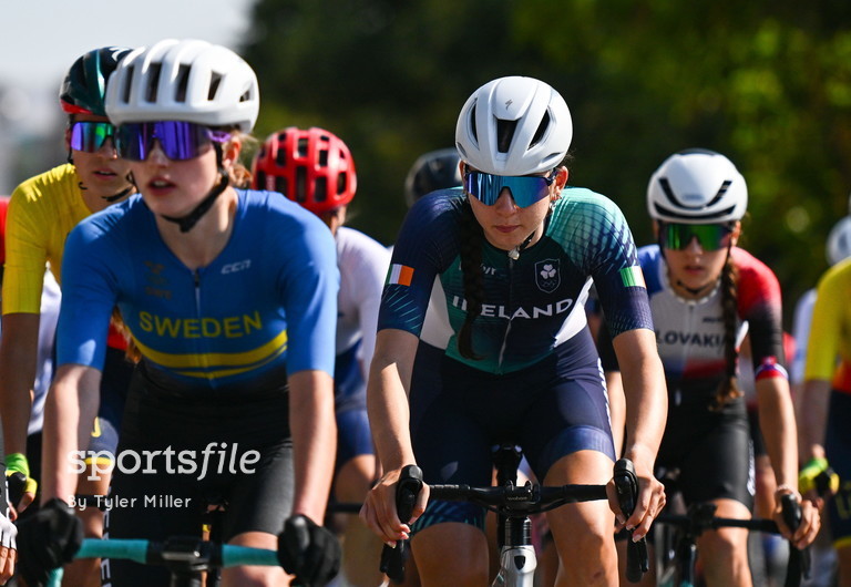 CyclingIreland's tweet image. The heat's been intense today in Skopje 🥵
Irish riders battled high temperatures in this morning's road races at the European Youth Olympic Festival ☘️
Emer Heverin - 17th
Aoife Craig - 41st
Katie Turner - 60th
Caleb McGreevy - 46th
Tom Lane - 62nd
Rían McCrystal - 84th