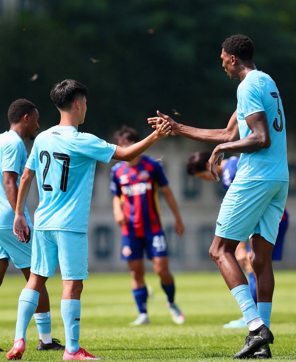 KyleHudlin25's tweet photo. First Minutes in New colours &amp; Off the mark! Start as we mean to go on… 🩵 🦒

Preseason Flow…  +1% https://t.co/WEffaimzV0